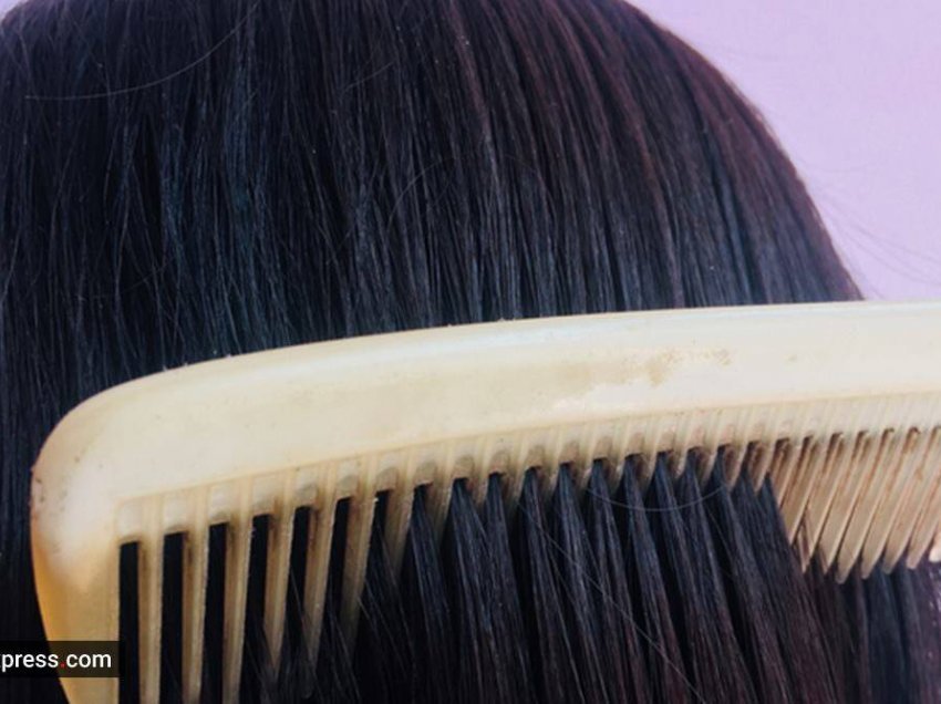 Mësoni se pse është e rëndësishme t’i krihni flokët çdo ditë
