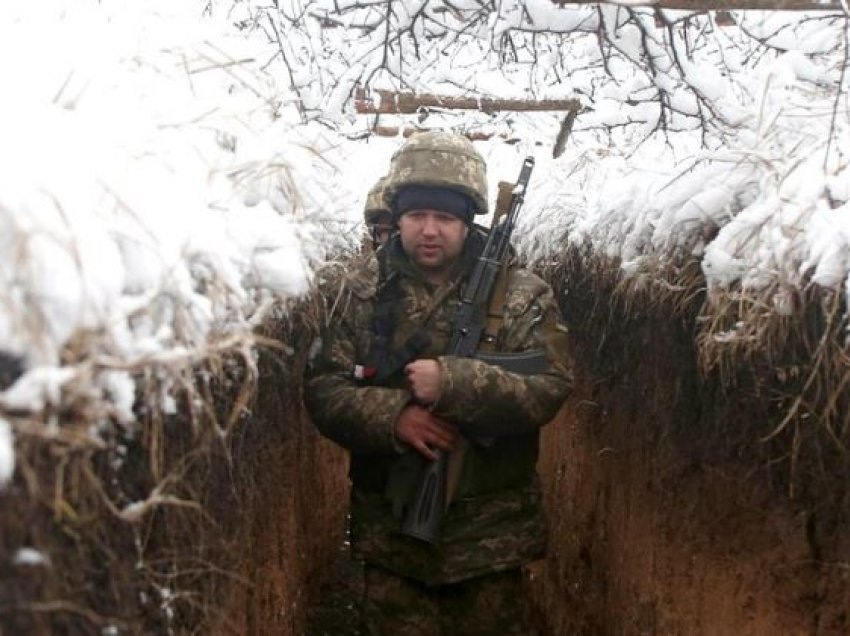Mbretëria e Bashkuar nuk do të dërgojë ushtarë në Ukrainë, për ta mbrojtur nga pushtimi rusë