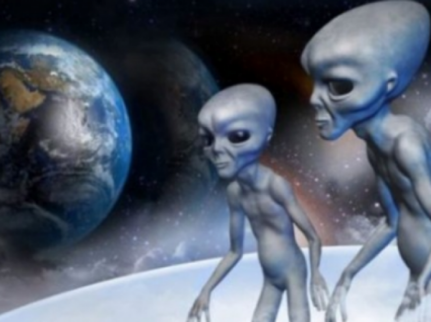 Flet njeriu që u rrëmbye nga UFO-t: Ja çfarë më bënë
