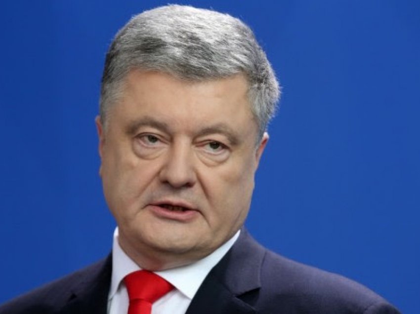 ​Ish-presidenti i Ukrainës Petro Poroshenko dyshohet për tradhti të lartë