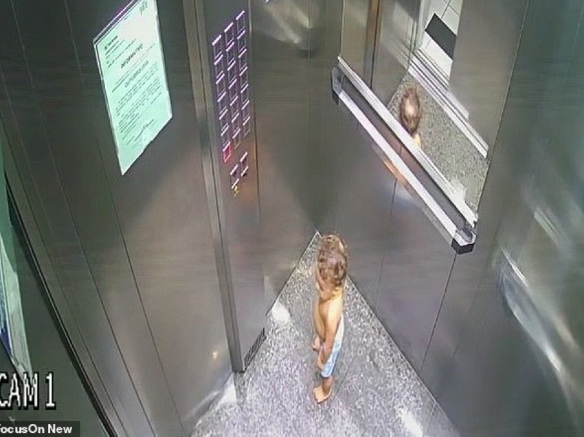Nëna përjeton tmerrin pasi djali i mbeti në ashensor