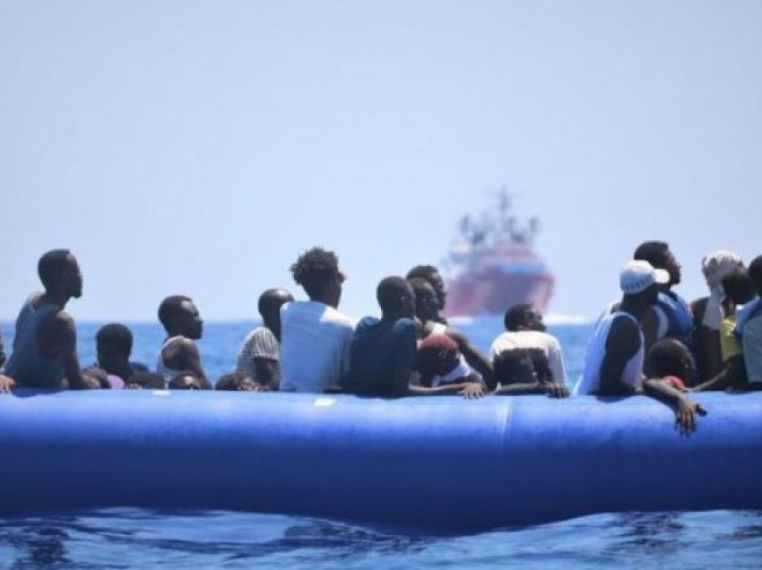 Greqi, 11 emigrantë mbetën të vdekur pas përmbytjes së një anije