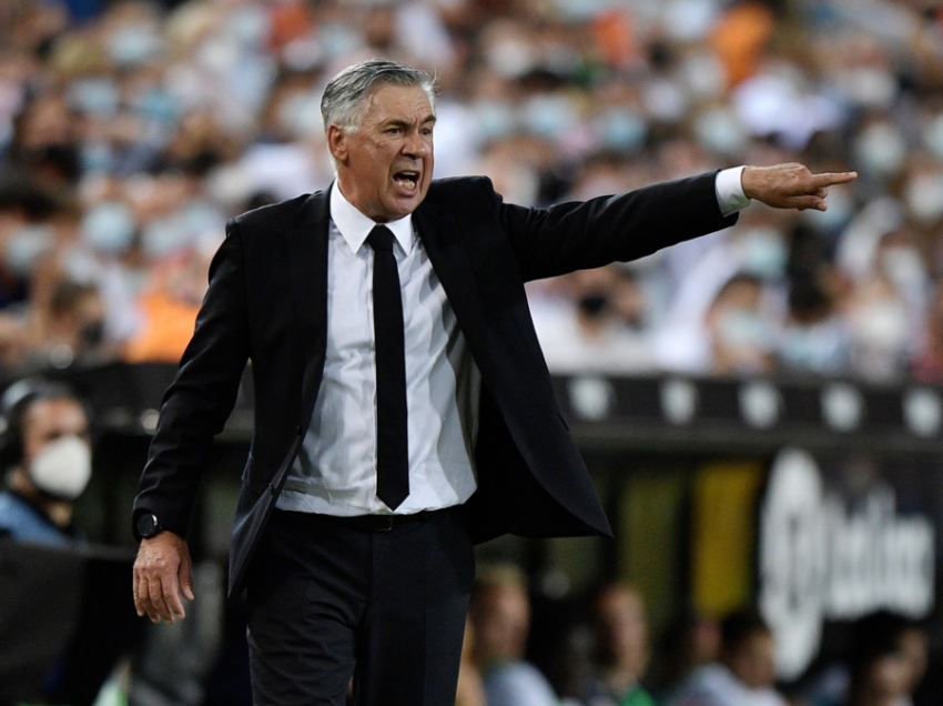 Ancelotti kryeson listën e trajnerëve