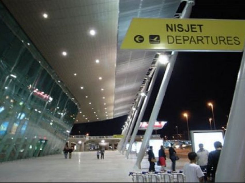 12 mijë pasagjerë në ditë udhëtojnë nga Aeroporti i Rinasit për festa