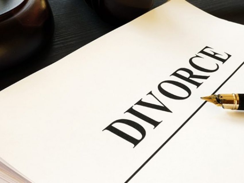 Pesë momentet kur mendohet divorci si opsion