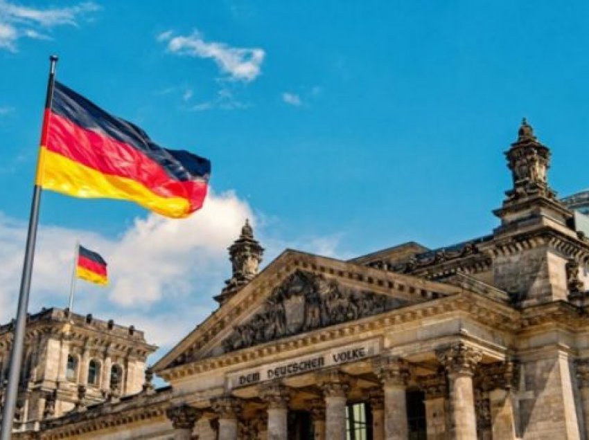Gjermani, hapja e shkollave planifikohet për 22 shkurt