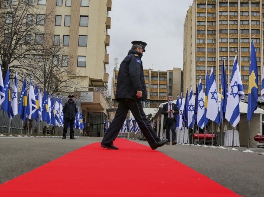 Luhaten raportet Serbi-Izrael, shkak Kosova