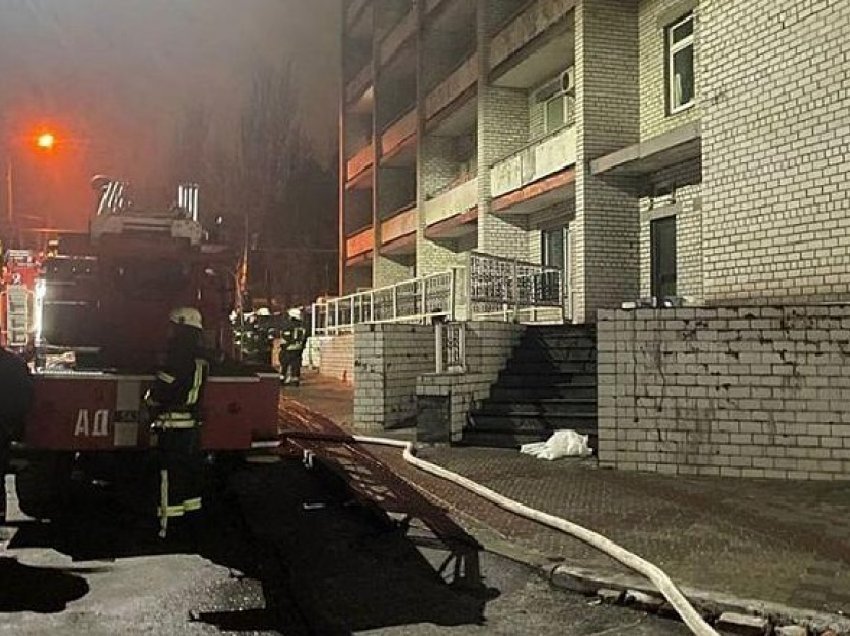 Zjarr në spitalin Ukrainas të COVID-19