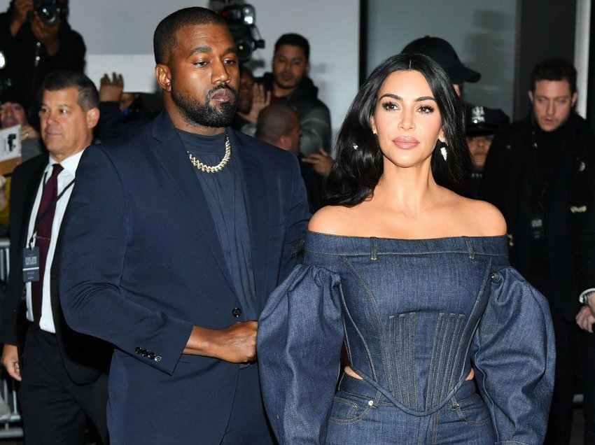 Kim Kardashian dhe Kanye West thuhet se nuk flasin më me njëri-tjetrin, ndërsa po përgatiten për divorc