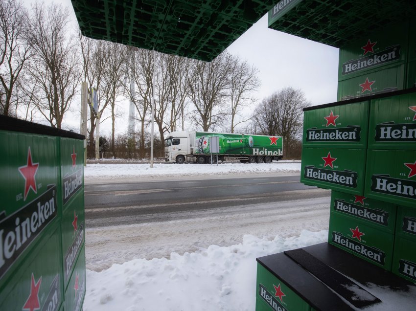 Efekti i COVID-19, Heineken do të largojë 8 mijë puntorë