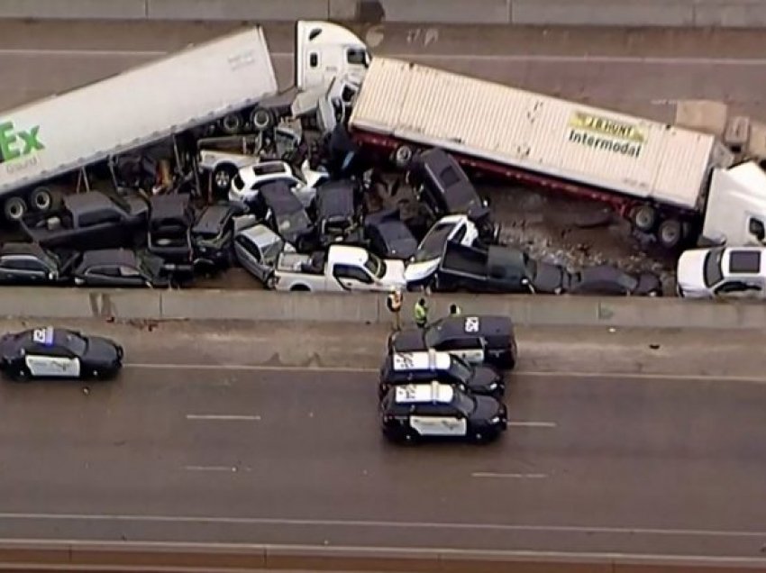 Momenti kur kamioni gjigant përplaset në vetura në Teksas, raportohet për gjashtë të vdekur dhe mbi 60 të lënduar