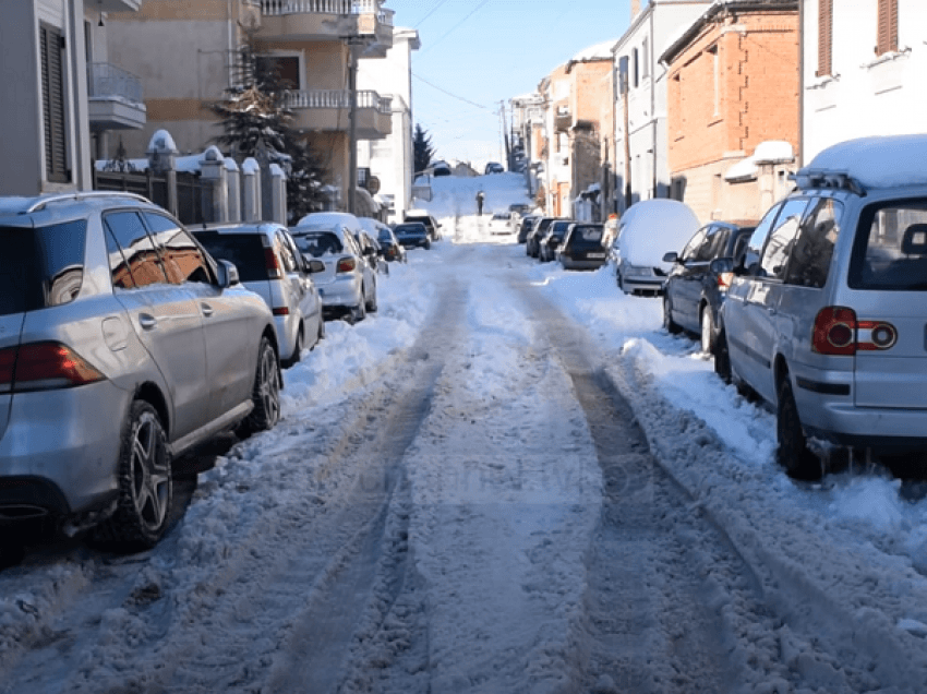 Në Korçë -11 gradë, akset nacionale të hapura, probleme me rrugët e fshatrave