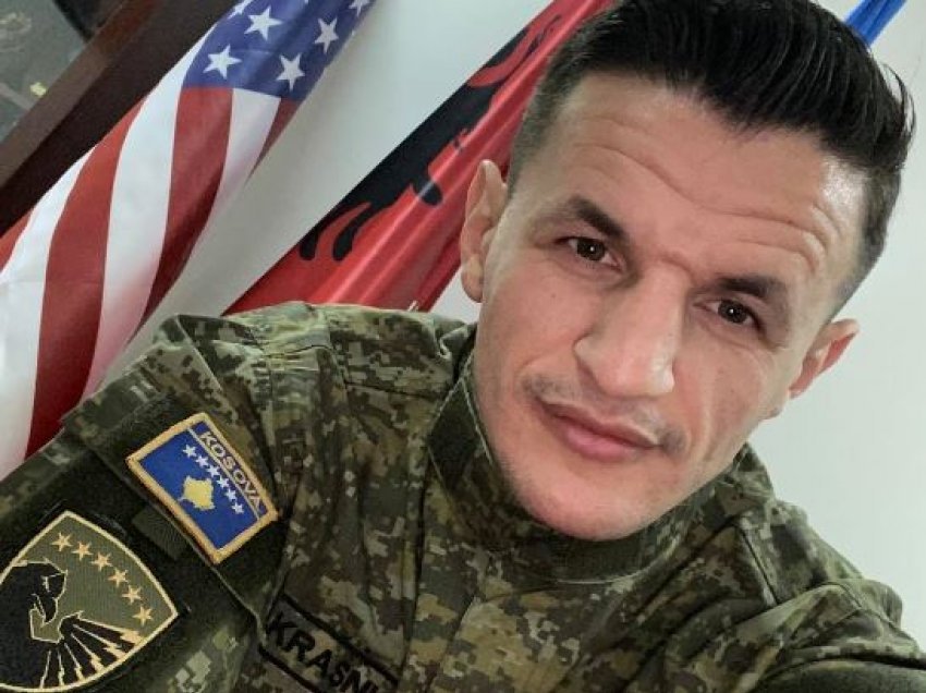 Kampioni i botës në uniformë, uron Kosovën