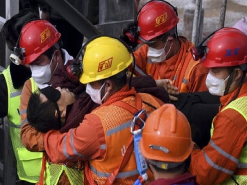 ​Kinë: Gjashtë të vdekur nga zjarri në minierën e arit