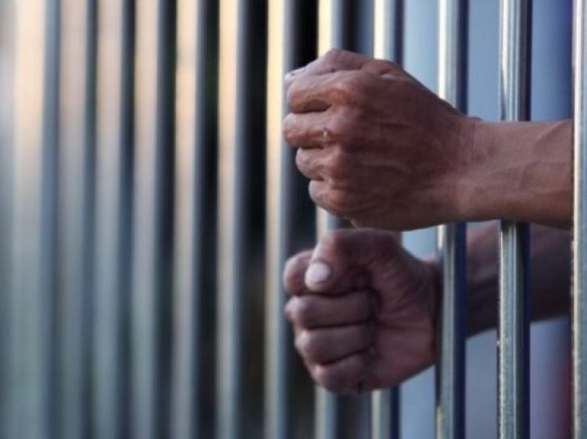 Burri kthehet në burg, donte “pushim” nga njerëzit me të cilët ishte bashkizoluar