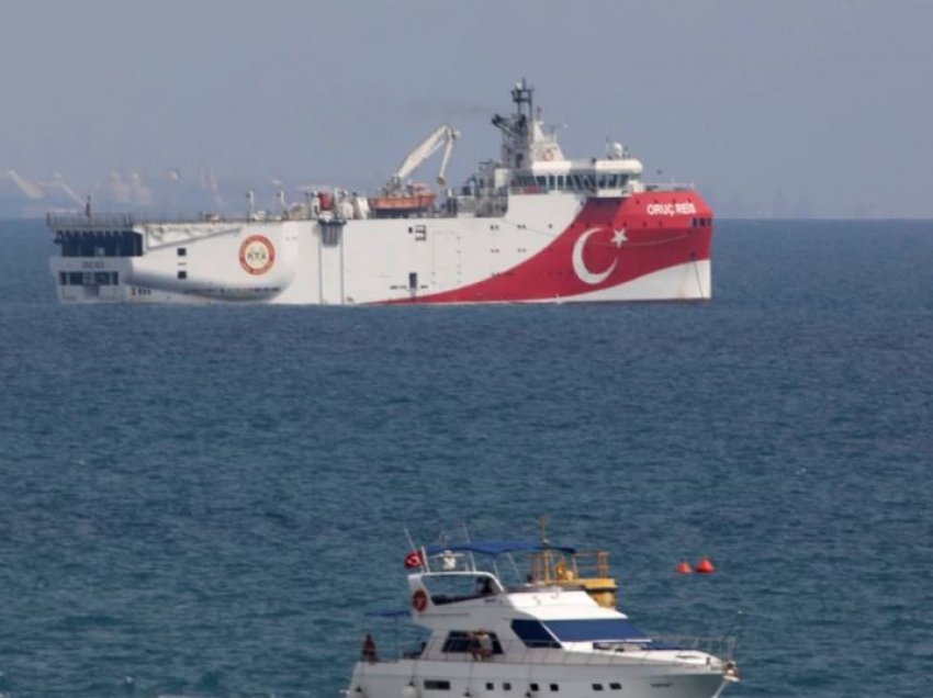 Greqia proteston ndaj Turqisë për anijen kërkimore