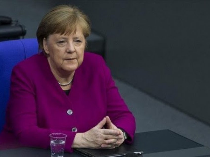 Merkel: Zgjidhje diplomatike për shpëtimin e marrëveshjes bërthamore të Iranit