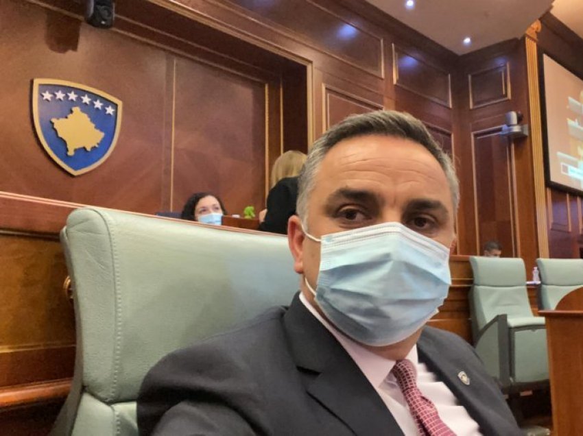 Besnik Tahiri për herë të parë deputet i Kuvendit të Kosovës