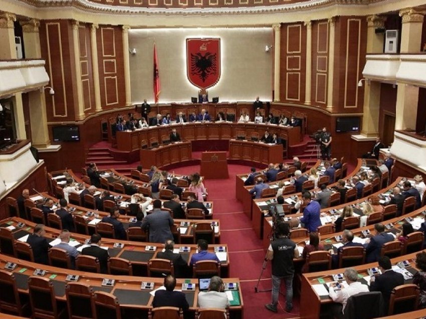 Kuvendi rrëzon me 86 vota kundër dekretin e Presidentit Meta për “Prokurimin publik”, ja projektvendimet që u miratuan sot