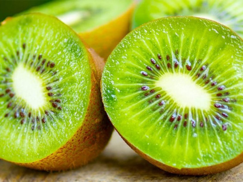 Farat dhe lëkurat e frutave: Cilat janë të shëndetshme dhe cilat të dëmshme