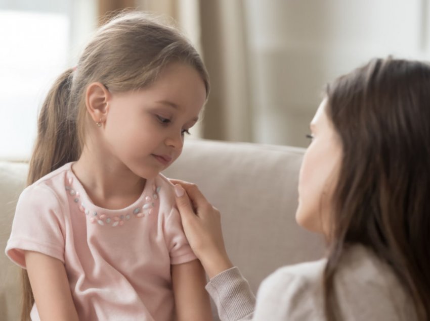 15 shenja që tregojnë se keni një prind abuziv, por nuk e keni ditur!