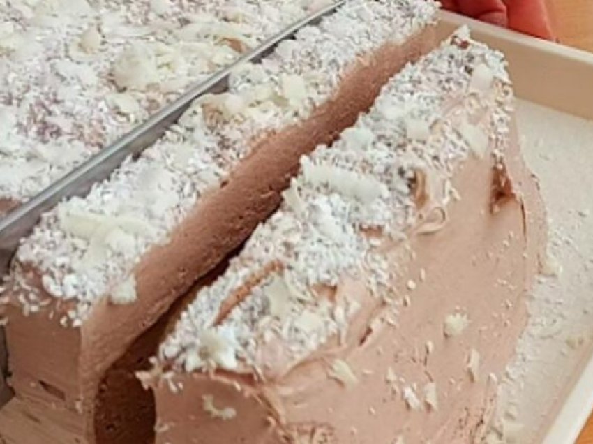 Tortë e shpejtë e akullt me biskota: Gjithçka është gati për 15 minuta!
