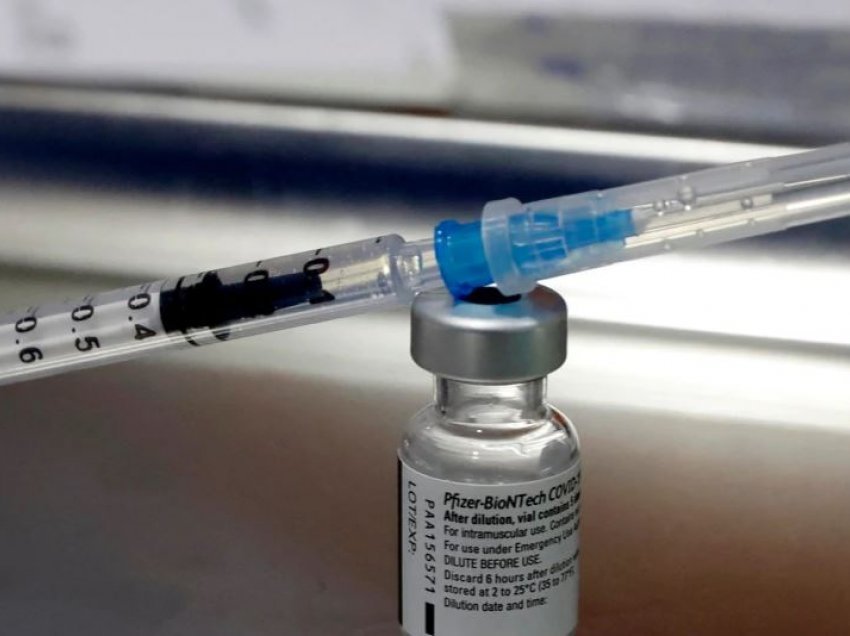 Studimi, një dozë vetme e vaksinës së Pfizerit, ul transmetimin e virusit