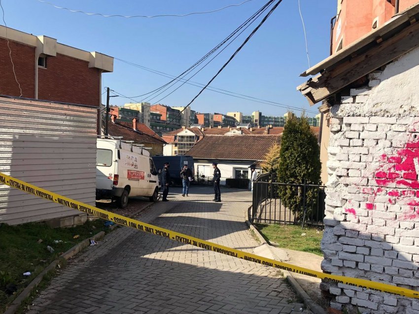 Vrasja e rëndë në Prishtinë/ Azilkërkuesi dyshohet se vdiq nga therja me thikë dhe jo nga zjarri