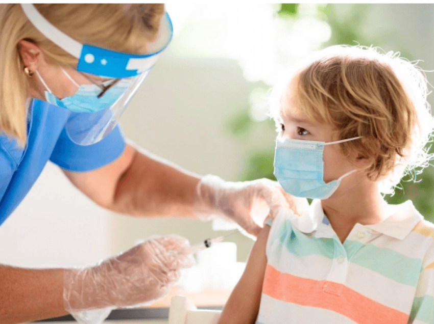 Vaksina Pfizer do të testohet te fëmijët 5-11 vjeç