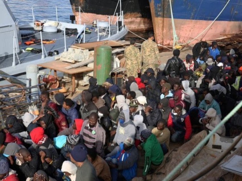 ​Libi: 15 të vdekur nga përmbytja e anijes
