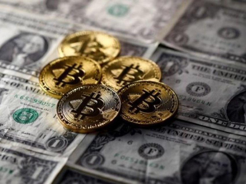 Vlera e Bitcoin shënon rekord pas rekordi