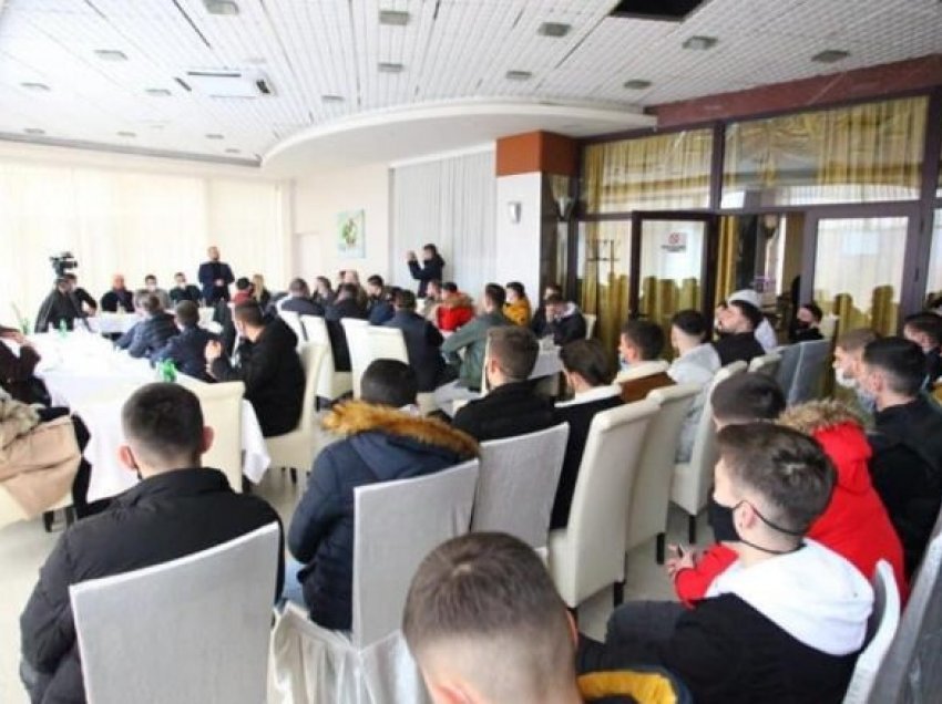 PDK-së në Gjakovë i bashkohen 70 të anëtarë të rinj