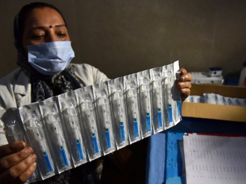 India do të fillojë eksportin e vaksinave kundër COVID-19 brenda dy javëve