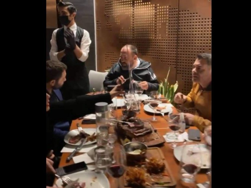 Videoja që po bën xhiron e rrjetit: Ahmetaj, Balluku, Mazniku, Fuga e Mane në restorantin luksoz në Dubai