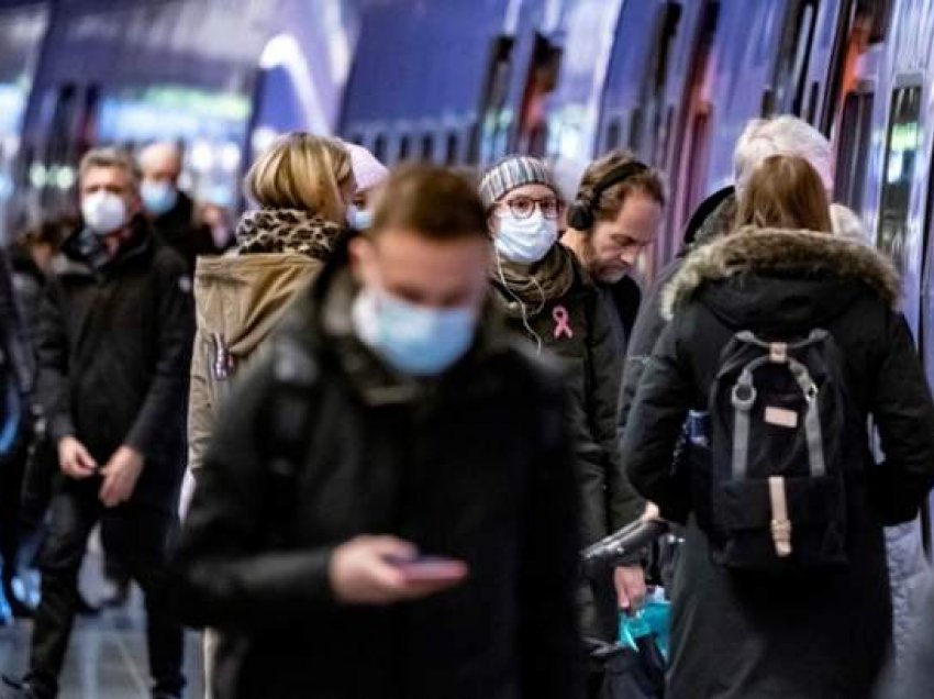 Suedia vendos ligj të ri për pandeminë