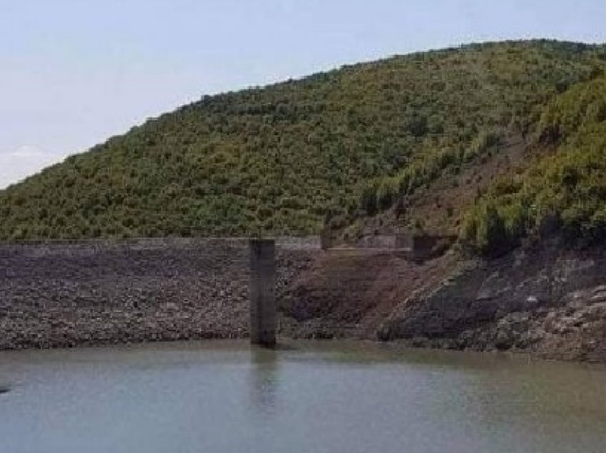 Pas reshjeve të fundit në liqenin e Badovcit dhe Batllavës rritet niveli mbi dy metra