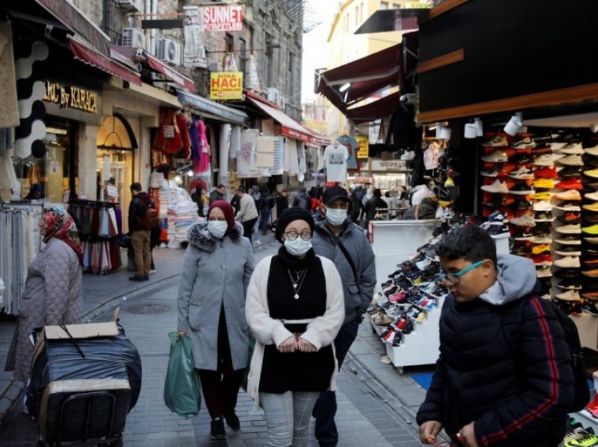 Turqia pret t’i ketë 25 milionë turistë gjatë vitit 2021
