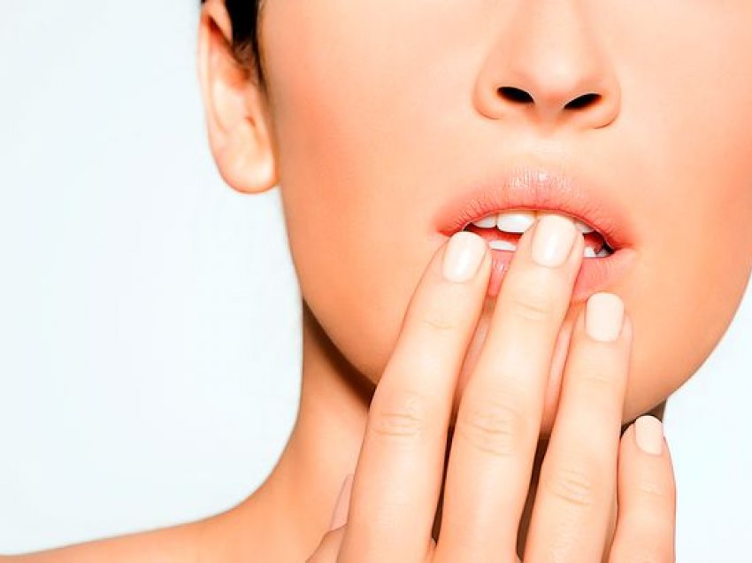 “Seksi oral i shpeshtë iu rrezikon nga kanceri i gojës”, paralajmërojnë mjekët