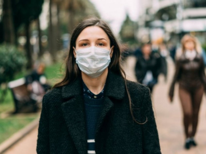 Australia me shifra stratosferike: Gjobë 50 mijë dollarë për mosmbajtje të maskës