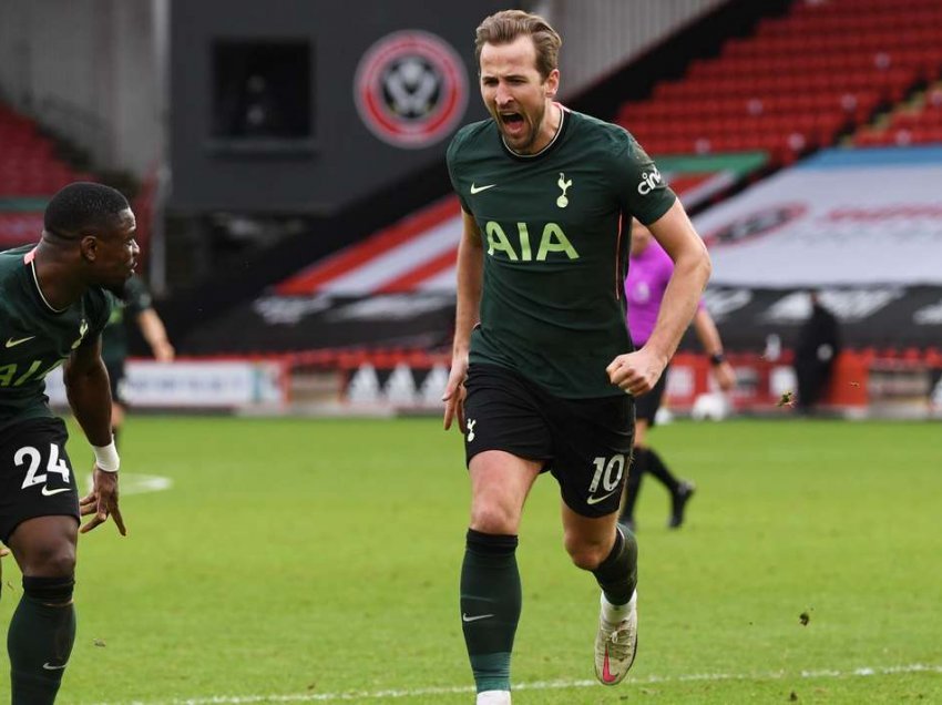 Tottenham importon tre pikë në luftë për titullin e kampionit