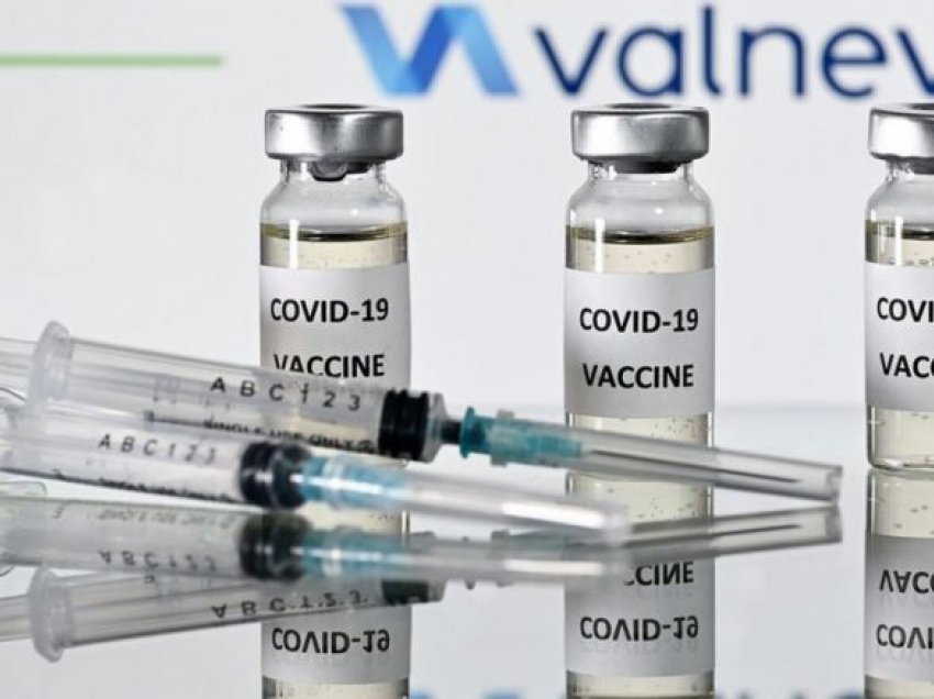 Britanikët do ta marrin edhe vaksinën franceze kundër COVID-19