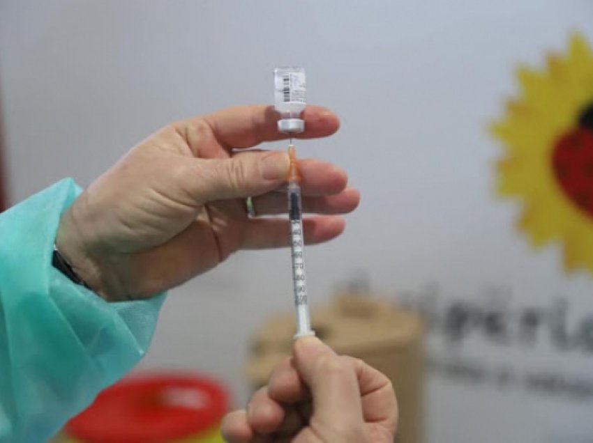 Vaksinimi i mjekëve të Pediatrisë, Manastirliu: Pas tyre të moshuarit
