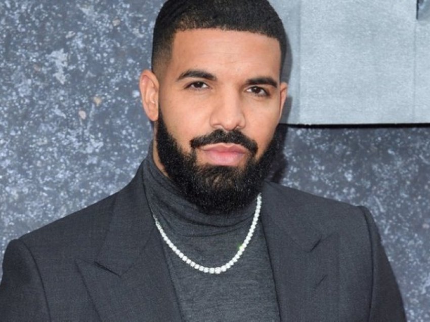 Drake ka një lajm jo të gëzueshëm për fansat