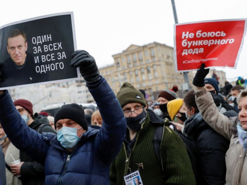 Rusi, mbi 2500 vetë nën arrest gjatë protestave