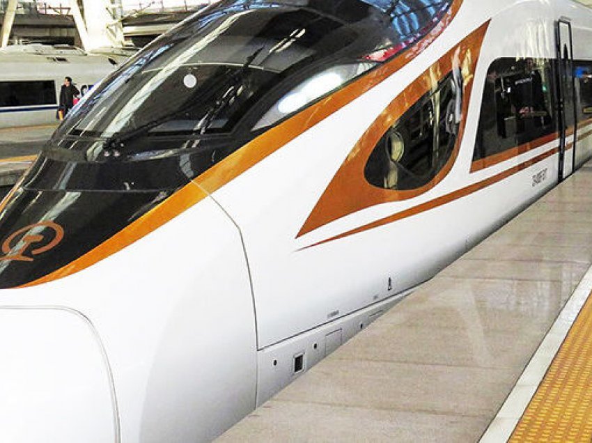 Prezantohet treni më i shpejtë që arrin 1000 KM/orë