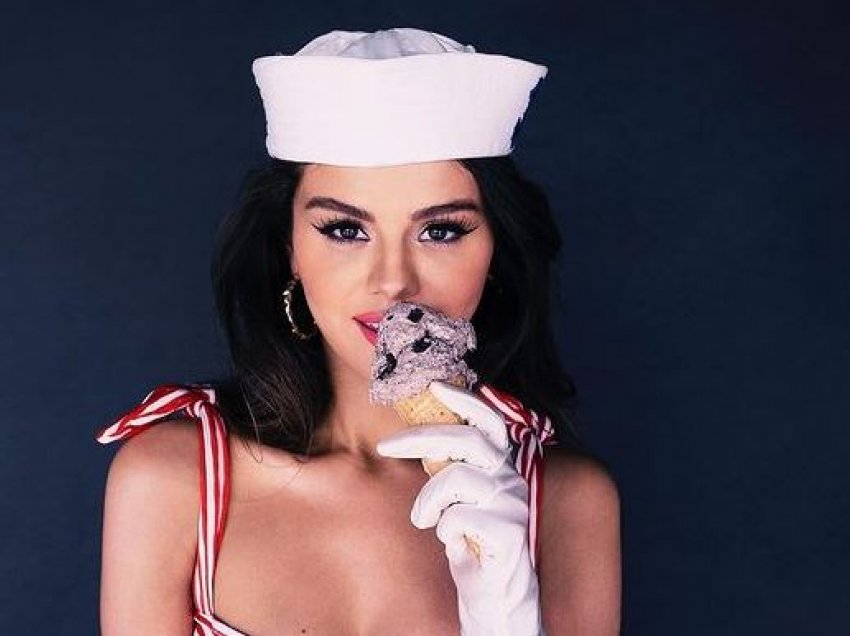 Selena Gomez sjell kampanjën e re të produkteve të linjës së saj