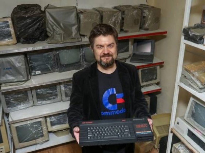 Ky njeri ka mbi 350 kompjuterë dhe dëshiron të hap një muze