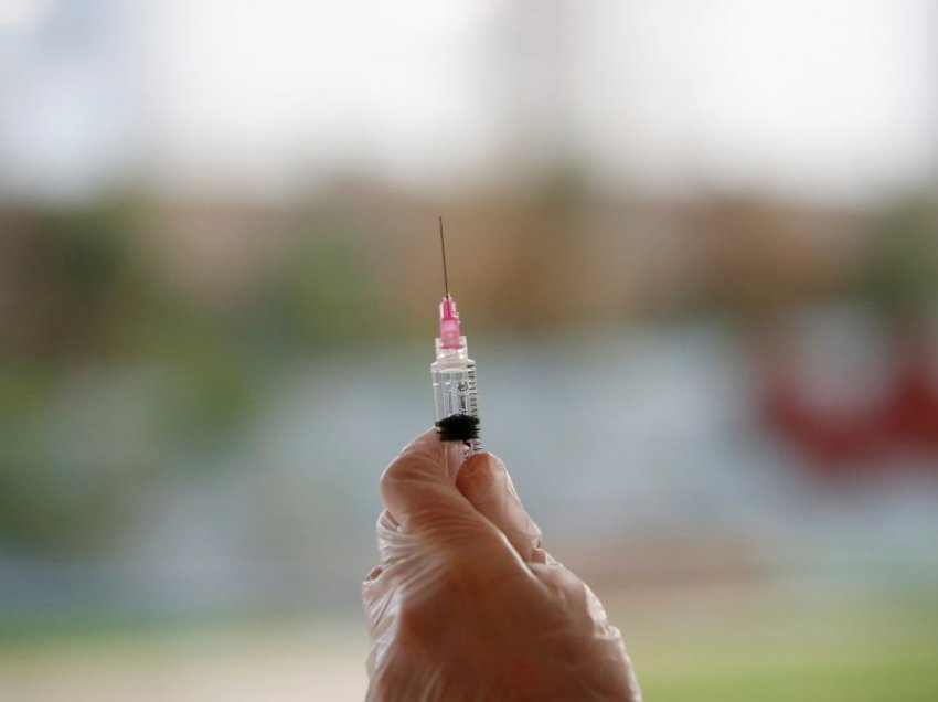 Hungaria, vendi i parë në BE që lejon vaksinën kineze kundër COVID-19
