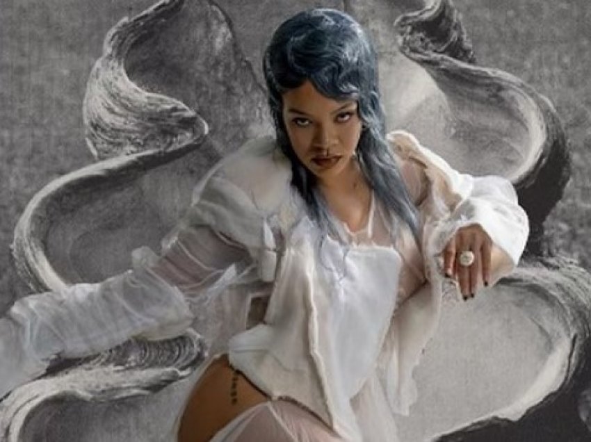 Rihanna sjell prapaskenat e fotosesionit për “Essence”, kështu i realizoi fotot unike