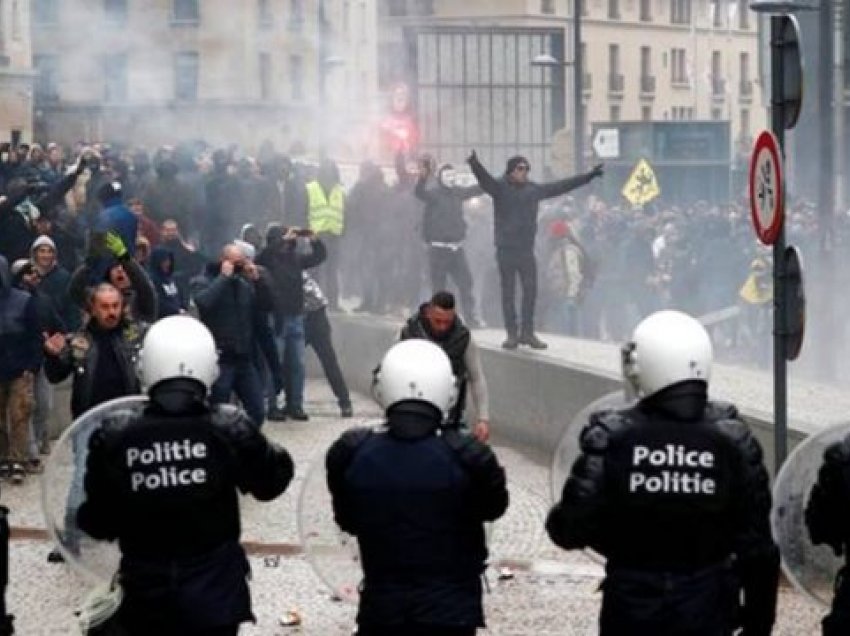 Protesta kundër masave të reja anti-Covid, 300 të arrestuar në Belgjikë
